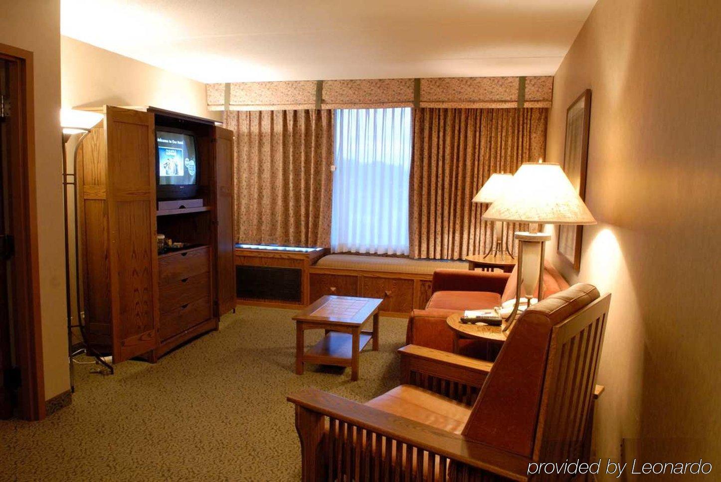 Doubletree By Hilton Libertyville-Mundelein Стая снимка